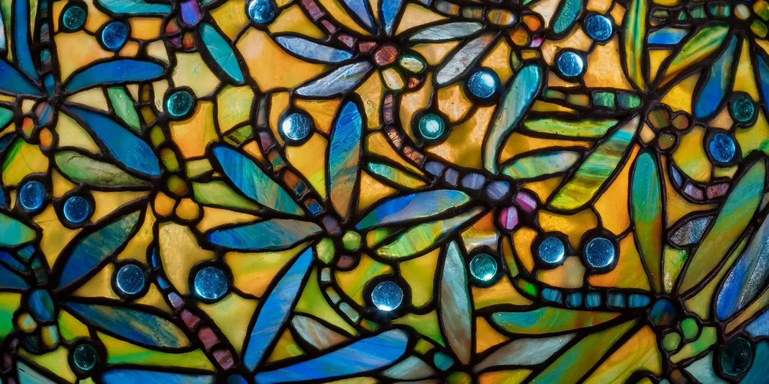 Close up of a Tiffany lamp