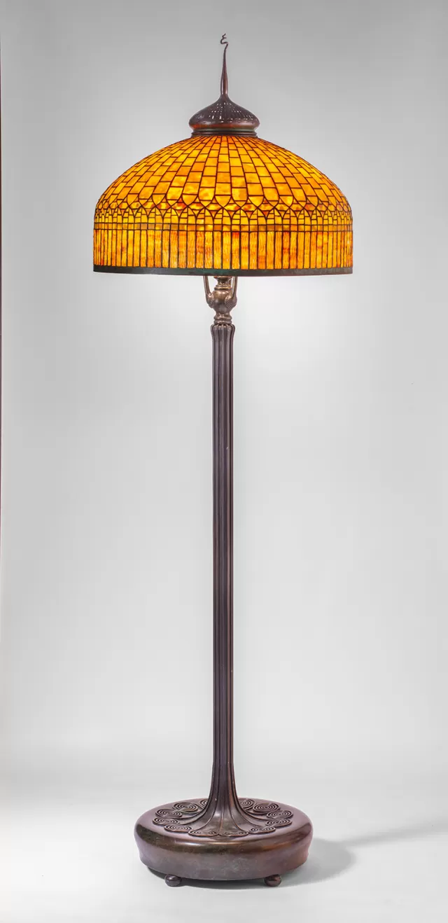 Conventional Floor Lamp
